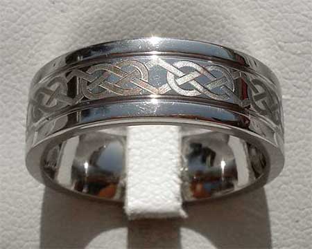 Bold Celtic Knot Wedding Ring