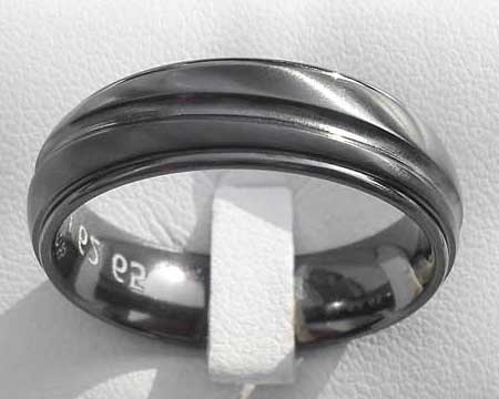 Diagonal Rail Mens Wedding Ring
