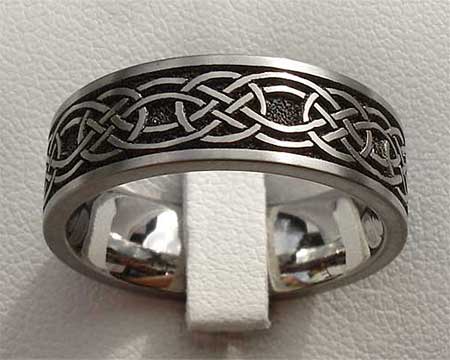 Flat Celtic Knot Wedding Ring