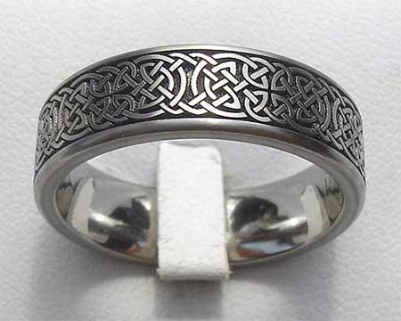 Shield Knot Flat Celtic Wedding Ring