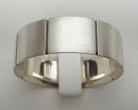 Stylish Sterling Silver Wedding Ring