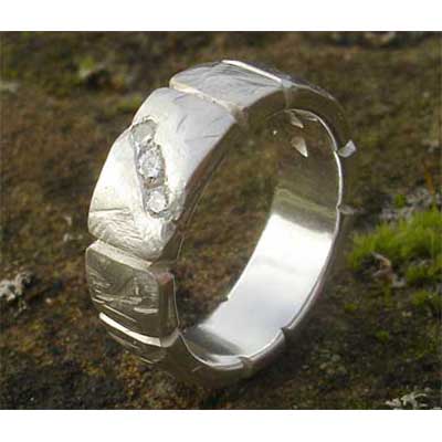 Womens Designer Triple Diamond Wedding Ring